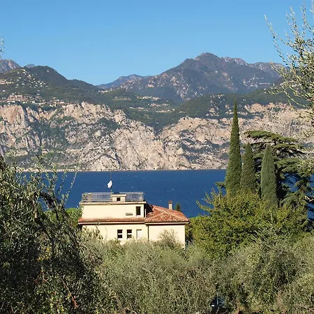 Laura Christina Malcesine