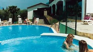 Otel Laura Christina 3*